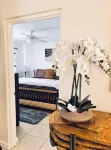 Luxury Waterfront Villa • Private Beach • Gated Lagoons • Montego Bay Hotel di 