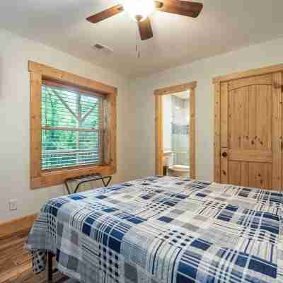 The Perch at Lake Lure Rooms