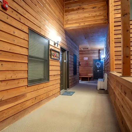 Family-Friendly Condo-1 Minute Walk to AF Lifts, Equipment Rental, Restaurants