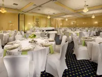 Crowne Plaza PORTLAND-DOWNTOWN CONV CTR by IHG โรงแรมใกล้ลอยด์เซ็นเตอร์