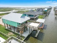 Salty Daze Waterfront Home on Christmas Bay with Ocean Views, Sleeps 10! - 4-Star