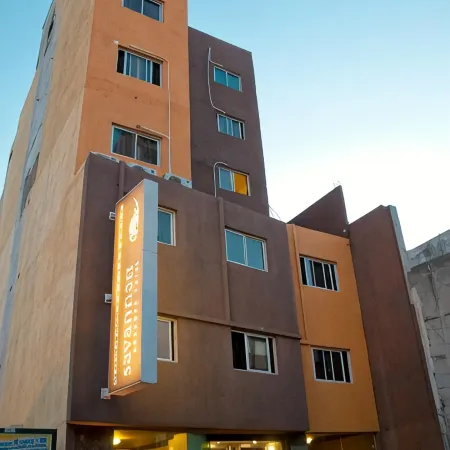 Savannah Cordoba Hotel Отели рядом с достопримечательностью «Клиника «Алленде»»
