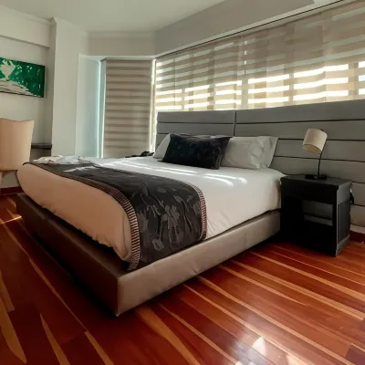 Hotel Airport Travel Hotels near Calle 26
