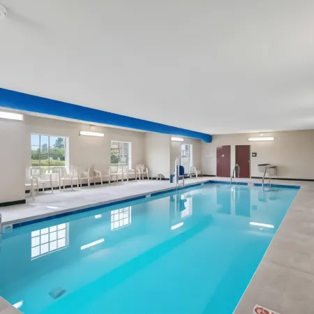 Cobblestone Hotel & Suites - Austin
