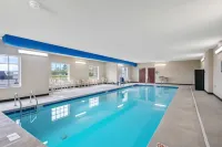 Cobblestone Hotel & Suites - Austin - Bãi đậu xe