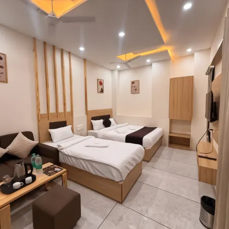 Hotel Kusum Kunj