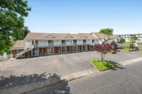 Ashleigh Court Motel - parking