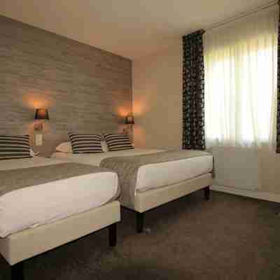 Logis Hôtel Lodge la Valette Rooms