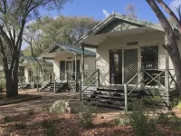 Tasman Holiday Parks - Yallingup Caves - parking