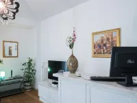 Atika & Atif - Ca' Rebeka Venice Hotels near IUSVE Mestre