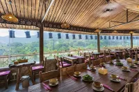 Sapana Mountain Retreat - Jacuzzi