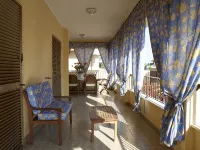Domus Palombi - Large apartment 200 m from the station and 700 m from the sea Hotels in Ladispoli