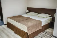 West Hotel - Bãi đậu xe