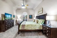 Rockwall Urban Oasis- 3600sqft -Pool/Spa/Game Room/Office-Overlooks Lake/Park