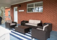 Beach house 3BR/3.5BA 5 minute walk to bay with extra parking for a boat/RV - 2 stjerner