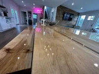 Completely remodeled getaway! Walking distance to beach, restaurants and bars - WiFi