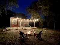 Tiny House for two nestled under massive oaks in Southern Oklahoma. - 3-Star