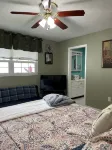 Private Pool Lake House with Game room—just 4 Minutes from Legoland - プライペートプール