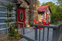 Enjoy a Breath of Fresh Air at Trinity Hill! - 3-Star