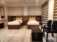RR Mount Elite Suites Hotels near Australian Consulate