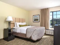 Candlewood Suites BLOOMINGTON by IHG Hotels in Bloomington