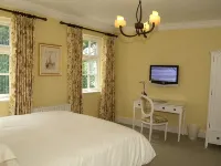 Flynns of Termonfeckin Boutique Hotel - parking