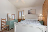 Panoramic Ocean Views Seaside Retreat with Private Pool, Hot Tub -2 Minute Walk - Balkoner