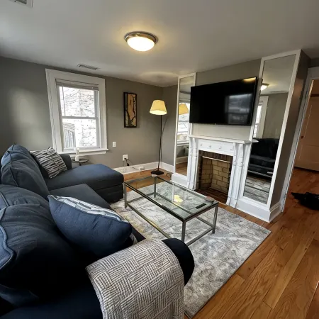 Cozy Stay Near Capitol Theatre/Downtown — Very Walkable!