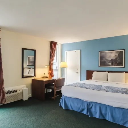 Alamo Inn & Suites