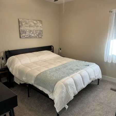 Love the Cov- Spacious 4-bedroom house in charming Covington with WiFi, AC