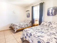 Seahorse Suite – Stunning Caribbean Views , Covered Terrace & Family Friendly! Hotel di Culebra