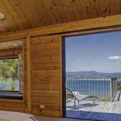 Spectacular Views Over Mercury Bay Rooms