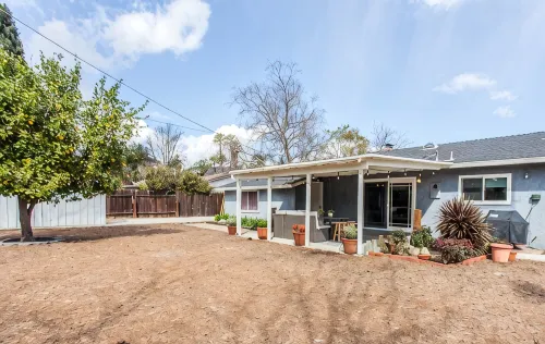 Modern Newbury Park Home| Netflix| Quiet| Safe| Meticulously Clean - 4-Star