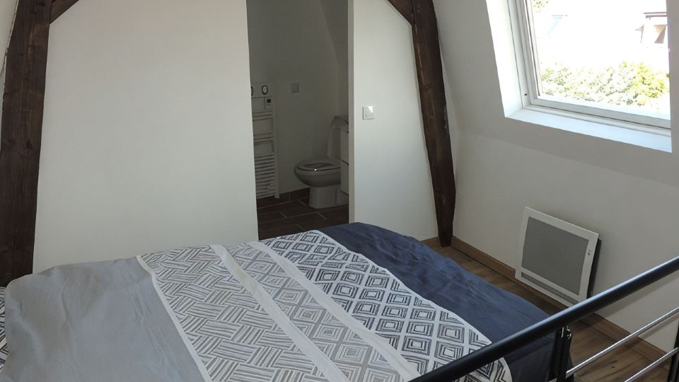 Independent studio, ideal for business men or women or couples