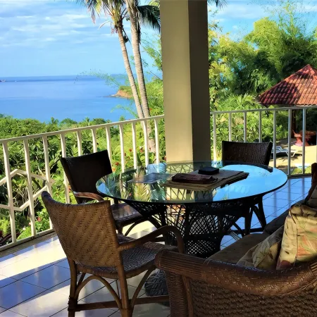 Breathtaking Views - Private Home - Beautifully Landscaped - Walk to the Beach