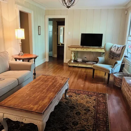 Gorgeous Garden District Cottage