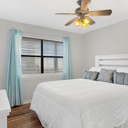 Gulf Beach Views! Beach Front Orange Beach Location!