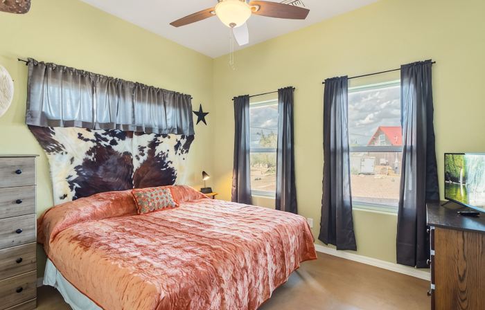 Experience the Wild West in Style: Unforgettable Getaway in Tombstone, Arizona!!