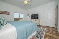 Yellowtail Flats ~ New house on canal in Rockport ~ Great outdoor Space - 4 tähden