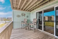 Ocean View, Pool & Easy Beach Access! - Boutique
