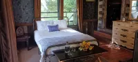 Rustic Fireplace 1800s Log Cabin Wifi TV, Sleeps 8, See Details Read Discounts - Alppimaja