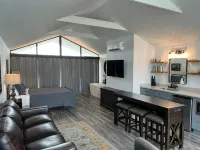 Hill Country cabin on 260 acres - Feriehus