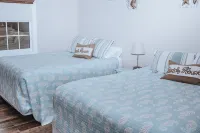 1ST Floor 2 Bdrm 2 Bath Outdoor Pool/Indoor Pool and Hot Tub - Wifi