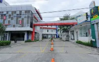Hotel Grand Permata Hati - parking