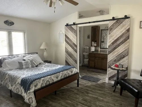 Serene & comfortable Southwestern home in Dalhart for you and your pets… - Wi-Fi