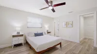 Luxury Retreat: Pool + Near Top Beaches - Wifi