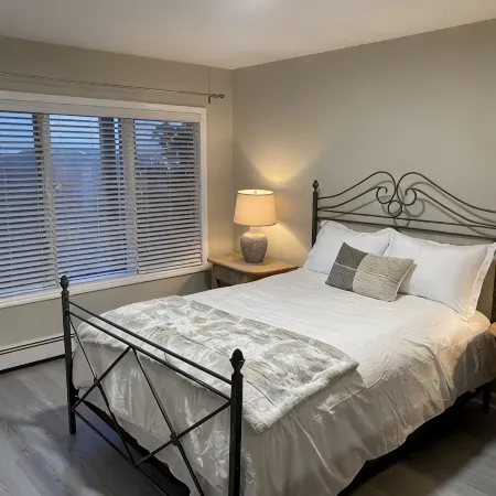 Amazing Mountain View’s from every room! Hot Tub/3 Fire pits & Game Rm