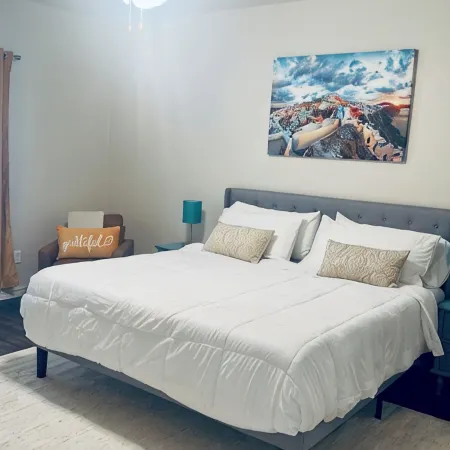Perfect townhome with AC in charming Killeen 10 mins from Ft Cavazos