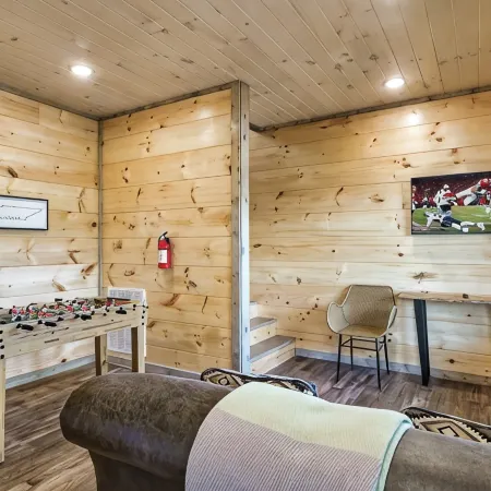 Newly Built Cabin! Hot Tub! Foosball! 5 MI to Pigeon Forge! Mountain Views!