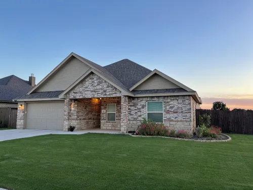 Charming and brand new 3 bedroom home in quiet neighborhood near ACU and HSU - キッチン